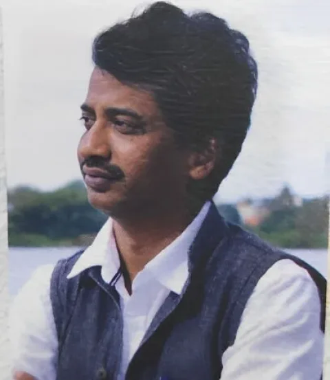 Dr Lakshman V A
